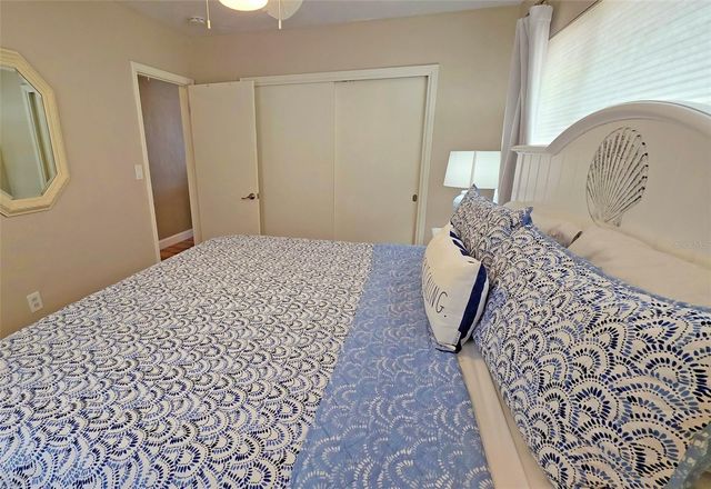 2442 WOOD STREET, Sarasota, FL 34237