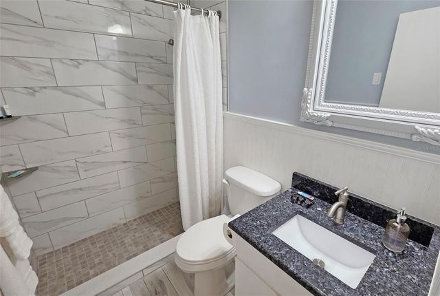 2442 WOOD STREET, Sarasota, FL 34237