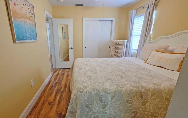 2442 WOOD STREET, Sarasota, FL 34237