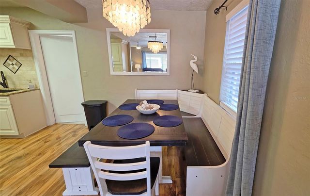 2442 WOOD STREET, Sarasota, FL 34237