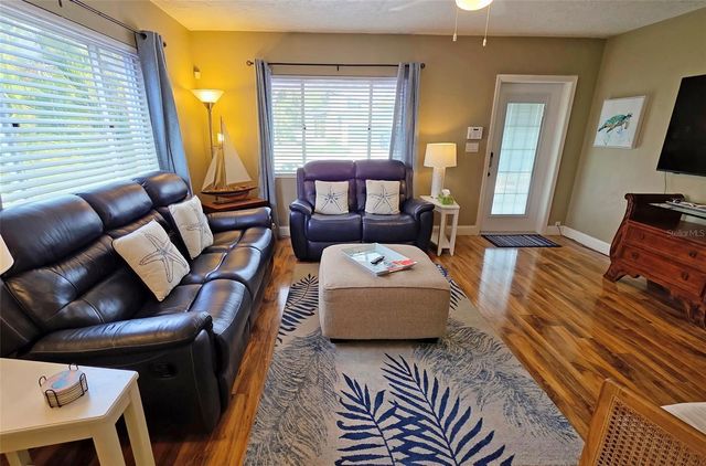 2442 WOOD STREET, Sarasota, FL 34237