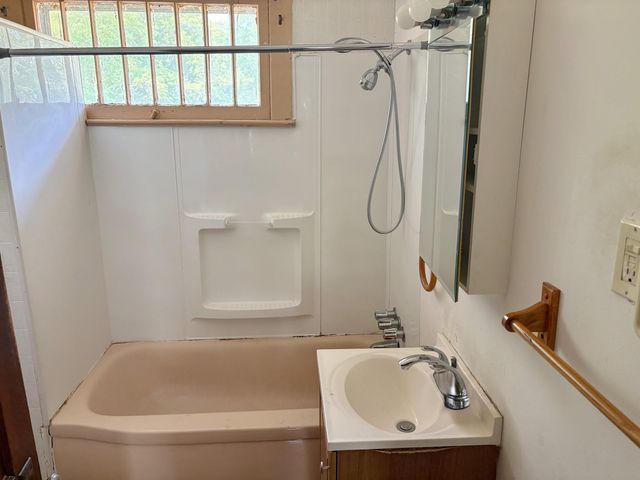 334 E Baltimore Boulevard, Flint, MI 48505