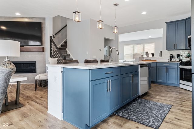 1282 Fairfax Manor Drive, Carmel, IN 46032