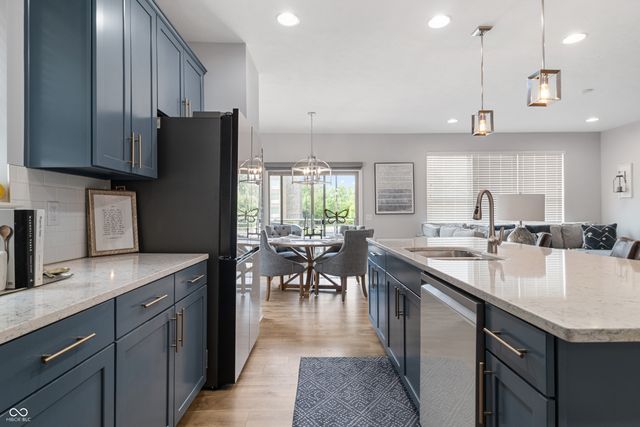 1282 Fairfax Manor Drive, Carmel, IN 46032