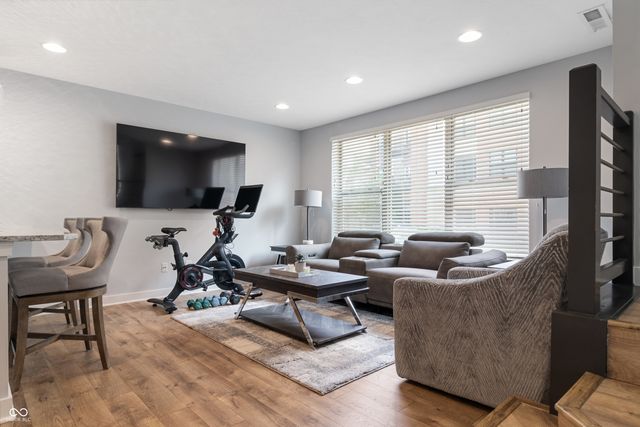 1282 Fairfax Manor Drive, Carmel, IN 46032