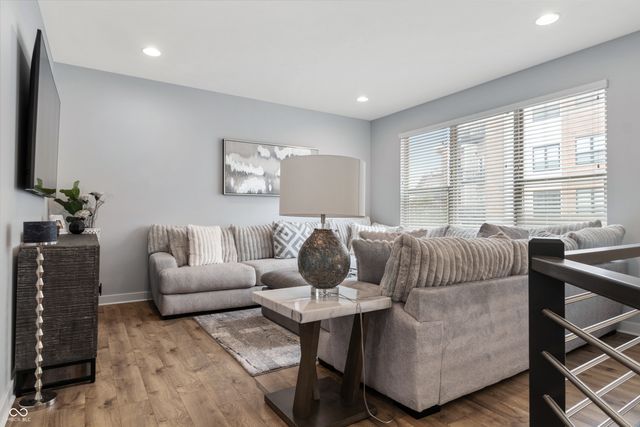 1282 Fairfax Manor Drive, Carmel, IN 46032