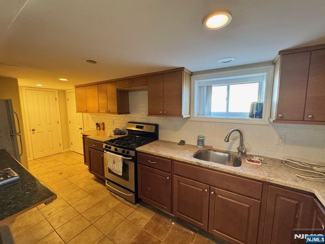 717 1st Street, Lyndhurst, NJ 07071