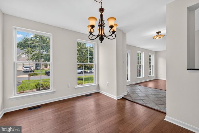 10095 POST OAK TER, Manassas, VA 20110