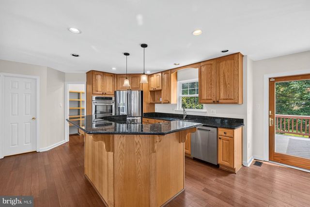 10095 POST OAK TER, Manassas, VA 20110
