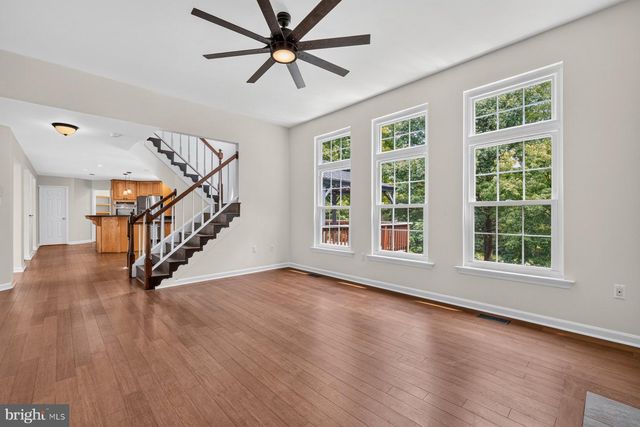 10095 POST OAK TER, Manassas, VA 20110