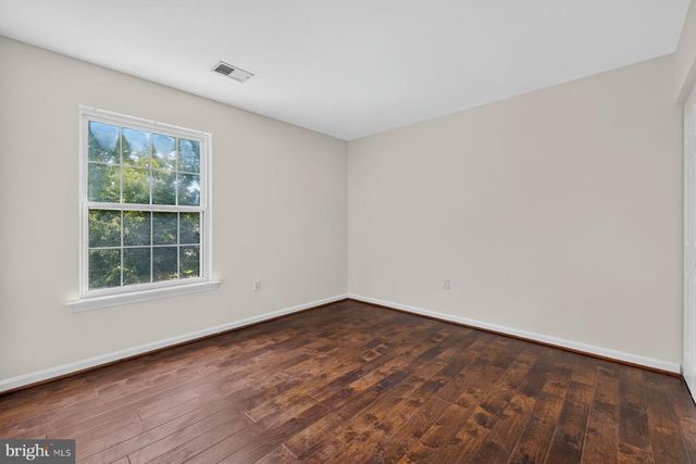 10095 POST OAK TER, Manassas, VA 20110