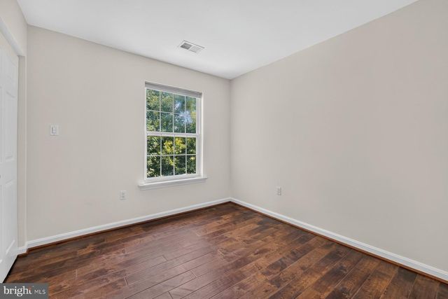 10095 POST OAK TER, Manassas, VA 20110