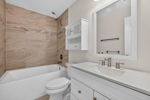 10095 POST OAK TER, Manassas, VA 20110