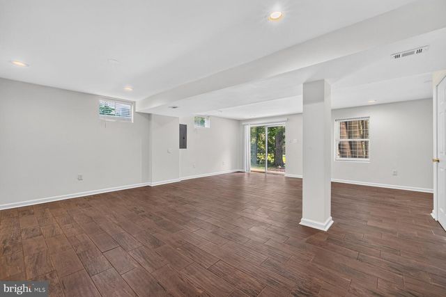 10095 POST OAK TER, Manassas, VA 20110