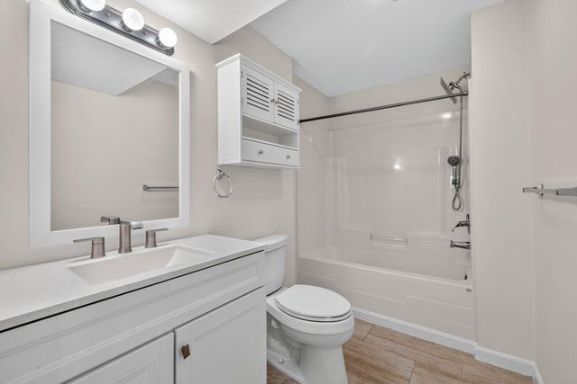 10095 POST OAK TER, Manassas, VA 20110