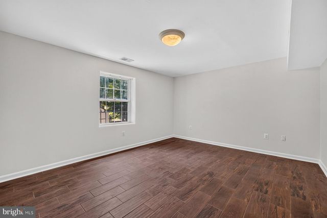 10095 POST OAK TER, Manassas, VA 20110