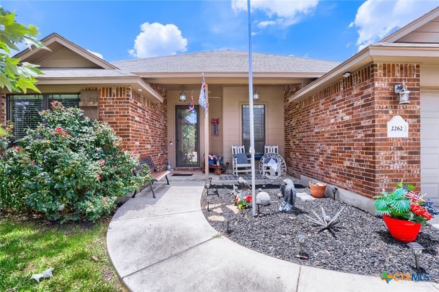2262 Sun Chase Boulevard, New Braunfels, TX 78130