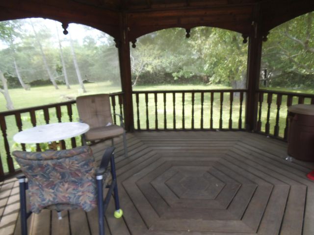 911 S Powell Road, Essexville, MI 48732