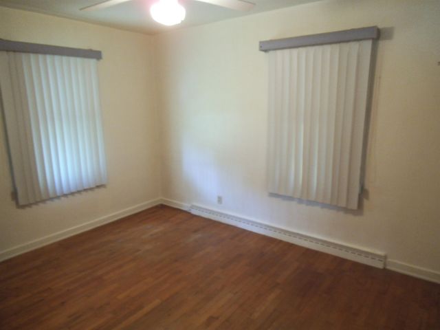 911 S Powell Road, Essexville, MI 48732