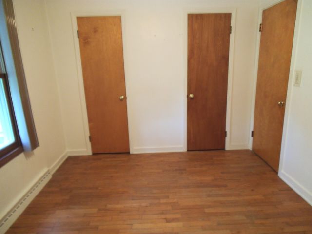 911 S Powell Road, Essexville, MI 48732