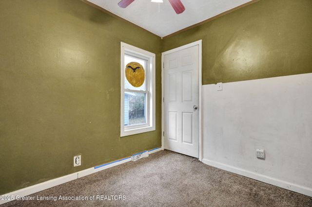 910 S Holmes Street, Lansing, MI 48912