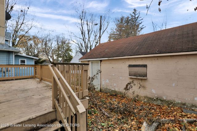 910 S Holmes Street, Lansing, MI 48912