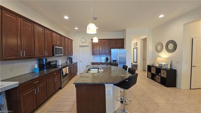 4339 Bismark WAY, Naples, FL 34119