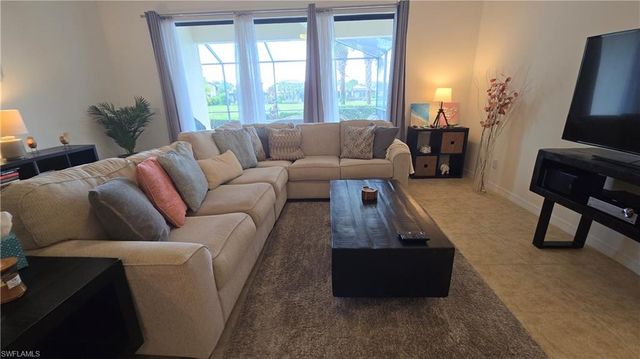 4339 Bismark WAY, Naples, FL 34119
