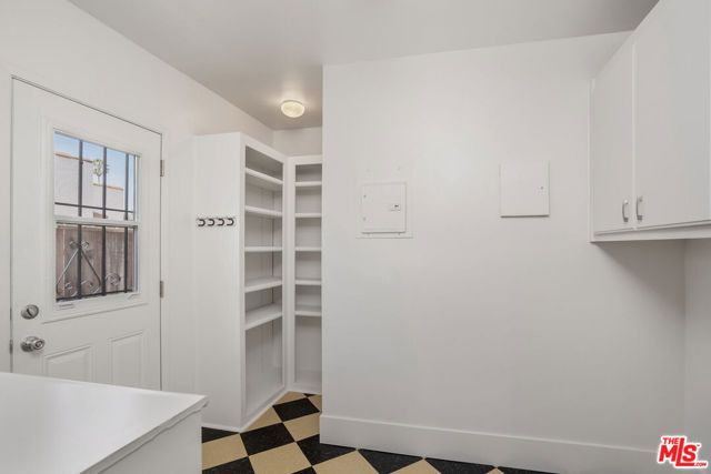 837 S Spaulding Avenue, Los Angeles, CA 90036