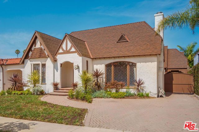 837 S Spaulding Avenue, Los Angeles, CA 90036