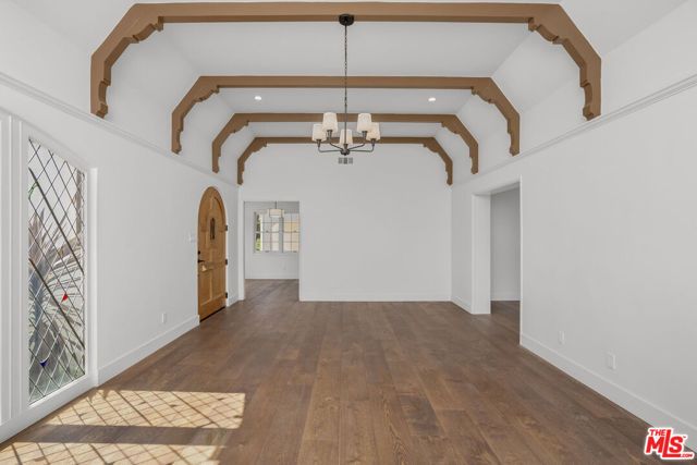 837 S Spaulding Avenue, Los Angeles, CA 90036