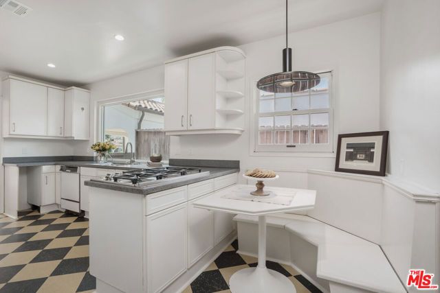 837 S Spaulding Avenue, Los Angeles, CA 90036