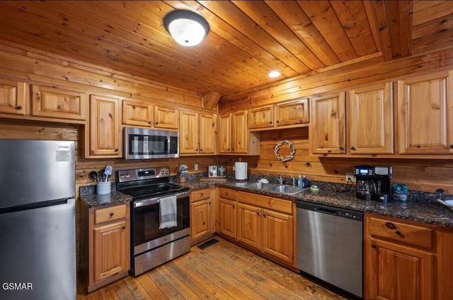 1540 Rainbow Ridge Way, Sevierville, TN 37862