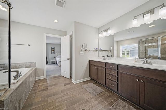 3204 Hector LN, Chesapeake, VA 23323