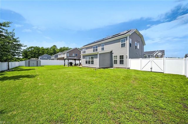 3204 Hector LN, Chesapeake, VA 23323