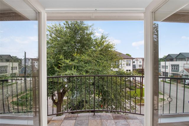 1318 Goliad Street, Houston, TX 77007