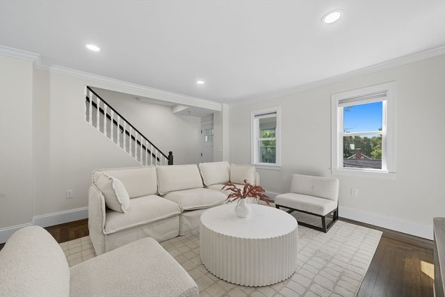 400 Adams St A, Milton, MA 02186