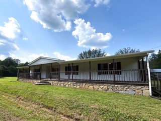 5400 Creek View Rd, Columbia, TN 38401