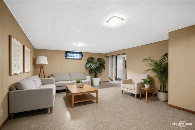 1707 Judy Lane, Dekalb, IL 60115