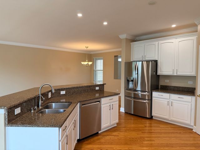 1873 Crenshaw Circle 1873, Vernon Hills, IL 60061