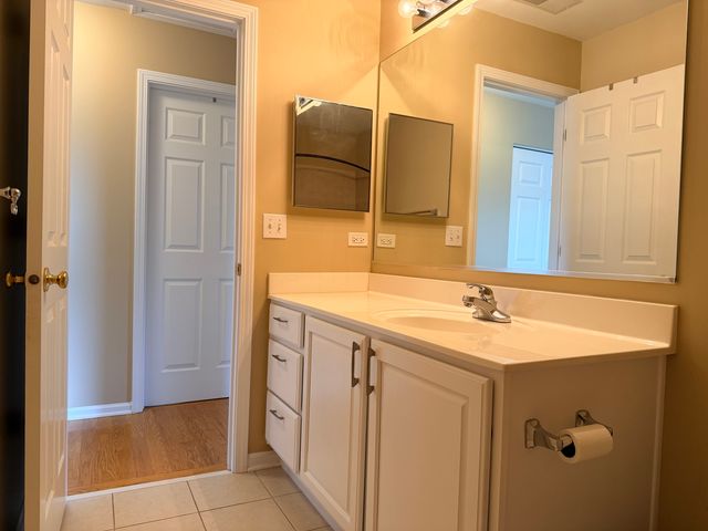 1873 Crenshaw Circle 1873, Vernon Hills, IL 60061