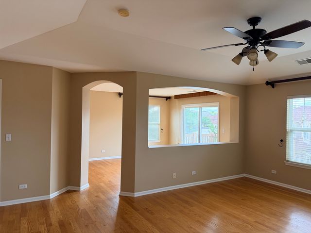 1873 Crenshaw Circle 1873, Vernon Hills, IL 60061