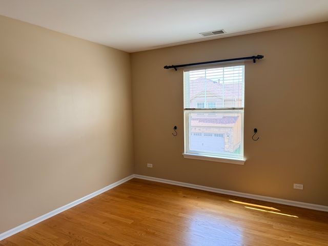 1873 Crenshaw Circle 1873, Vernon Hills, IL 60061