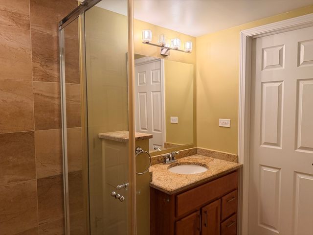 1873 Crenshaw Circle 1873, Vernon Hills, IL 60061