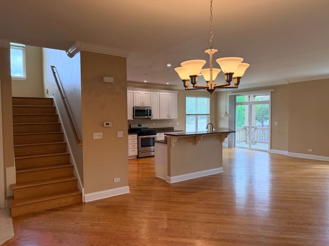 1873 Crenshaw Circle 1873, Vernon Hills, IL 60061
