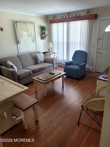 52 Fremont Avenue 3, Seaside Heights, NJ 08751