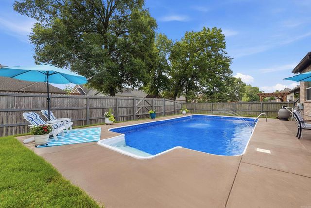 310 Vintage Cove, Conway, AR 72034
