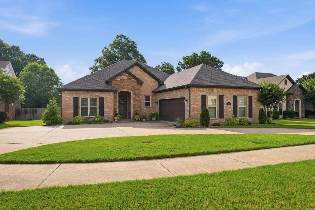310 Vintage Cove, Conway, AR 72034