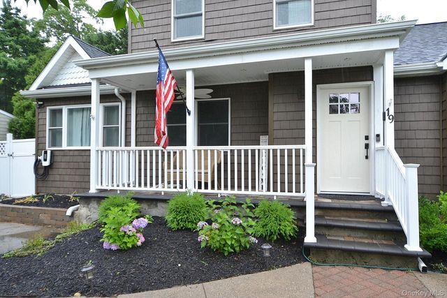 19 Fountain Road, Rocky Point, NY 11778