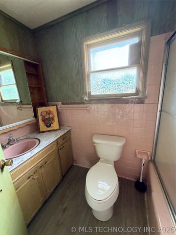 28390 S 196th Road, Henryetta, OK 74437